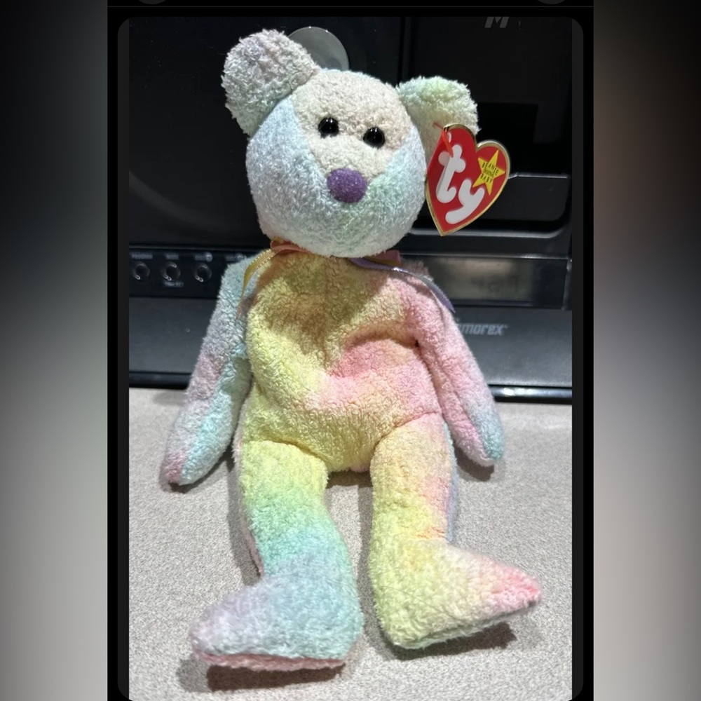 TY Beanie Baby GROOVY The Ty-Dyed Bear - Mint. Retired. MWMT.